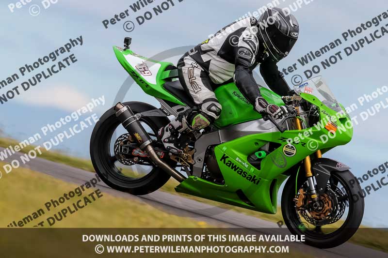 PJM Photography;anglesey no limits trackday;anglesey photographs;anglesey trackday photographs;enduro digital images;event digital images;eventdigitalimages;no limits trackdays;peter wileman photography;racing digital images;trac mon;trackday digital images;trackday photos;ty croes